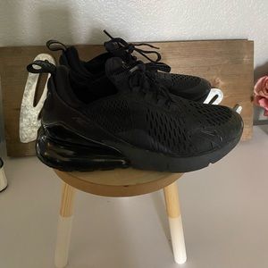 Black Nike Air 270 size 4.5 youth